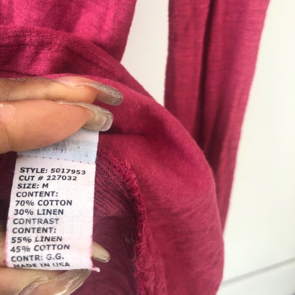 Cute Red Cut Loose Top in Medium - Picture 6 of 6